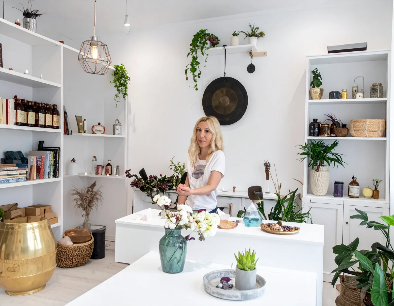 Dentro l'Accademia Ippocrate: ambienti di studio e tradizione erboristica - corso di naturopatia online da Palermo