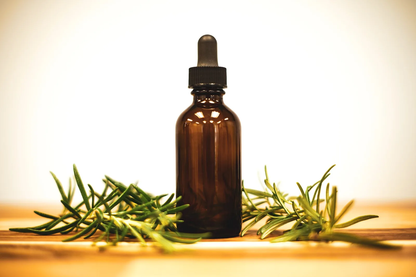 Strumenti della naturopatia studiati nel corso online da Bologna